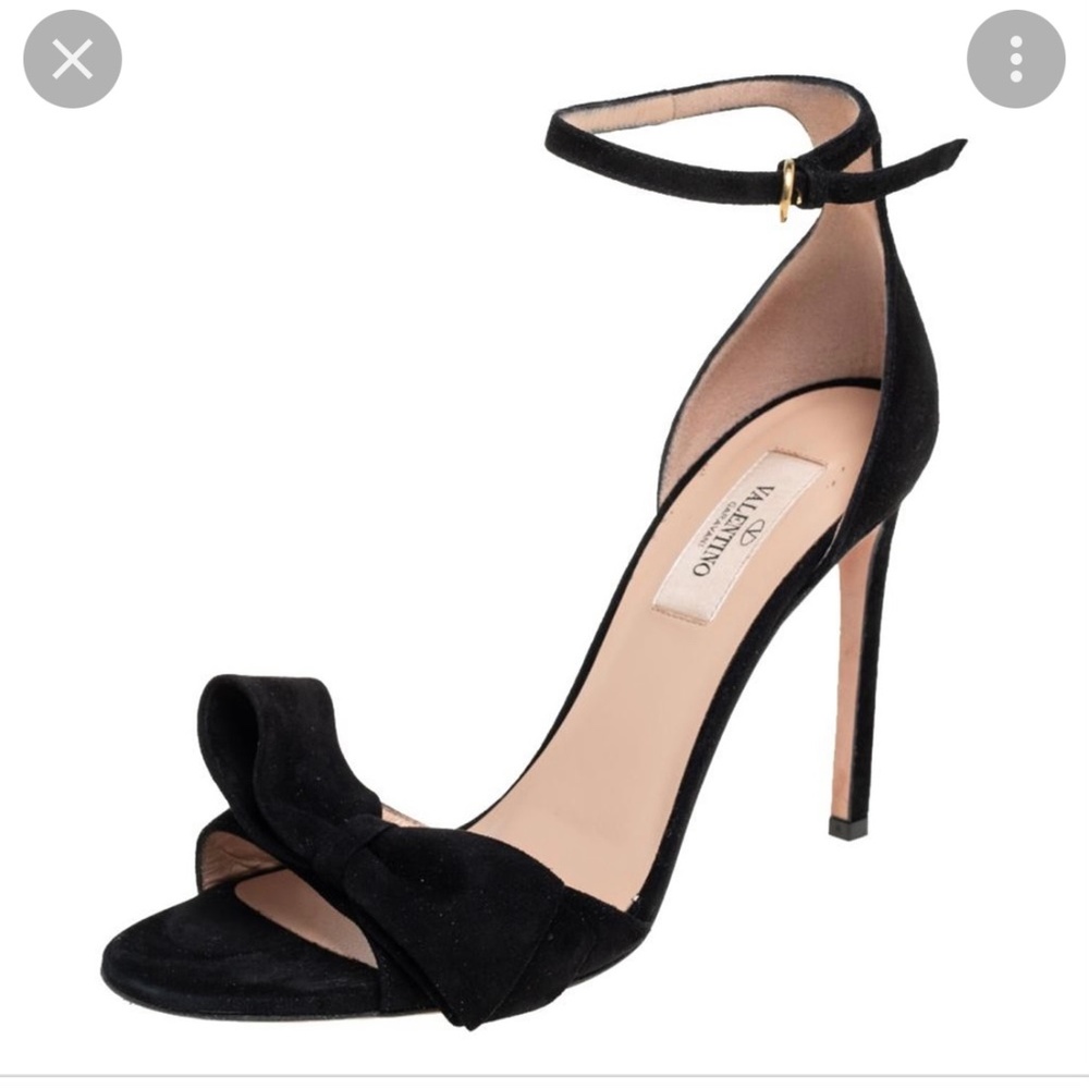 Never worn Valentino Garavani bow suede sandals,40.5/9.5